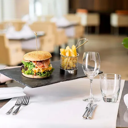 Nh Collection Hotel 4*